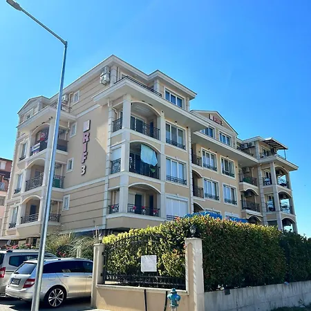 Eli3 Apartment