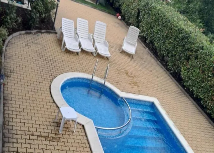 Eli3 Apartmán Ravda