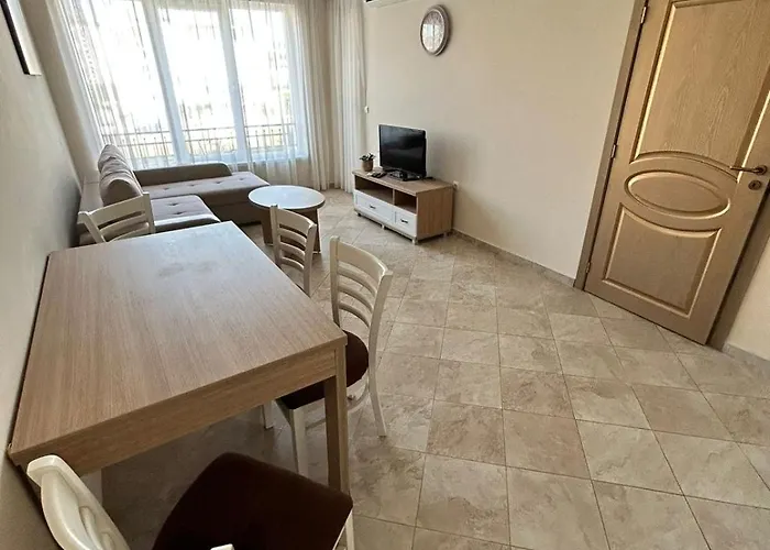 Eli3 Apartmán Ravda